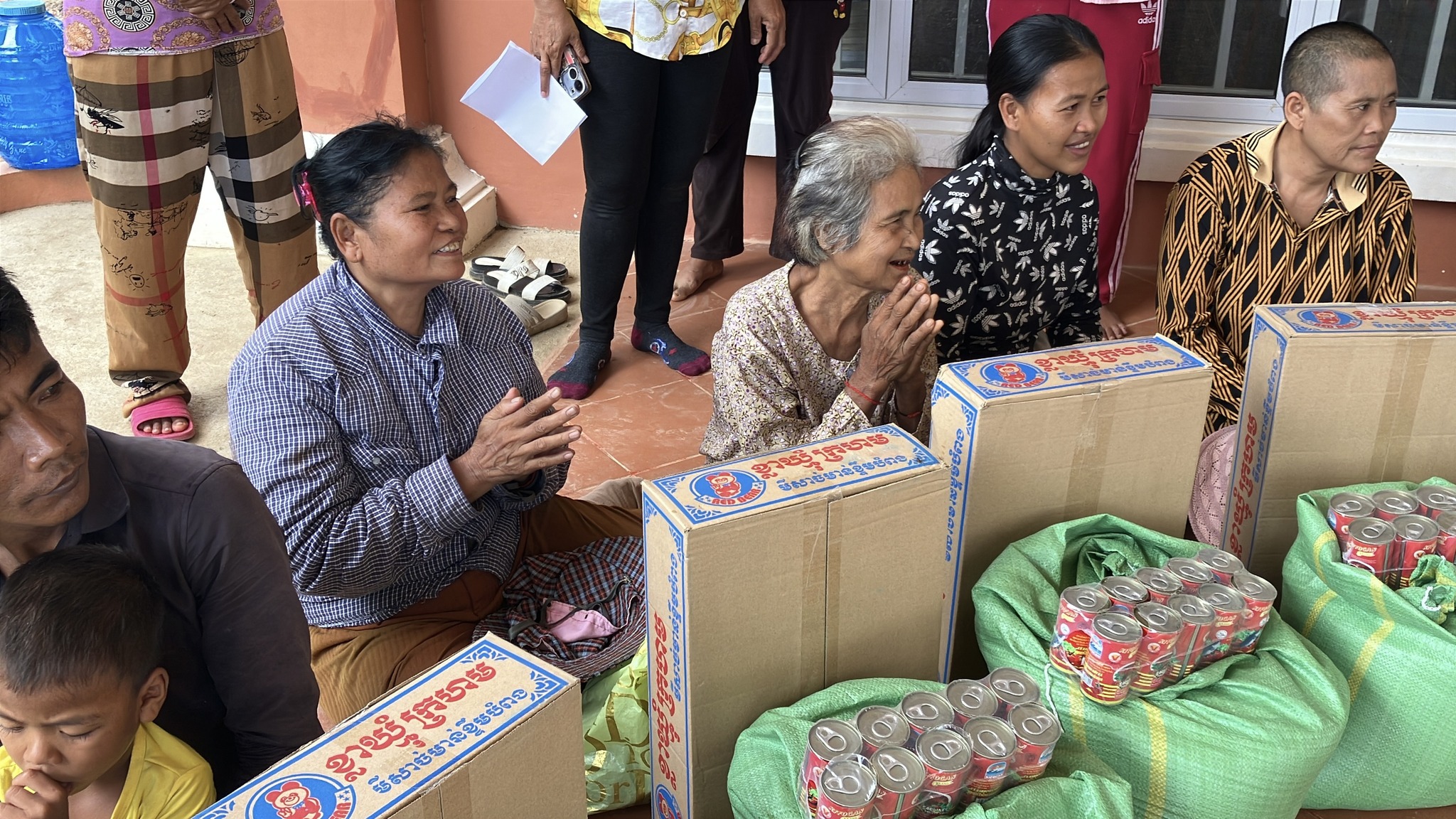 Knach Knach Romeas Community says ‘okoon’! – Support Cambodia